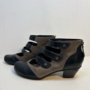 Earth Shoes Serano Mary Jane Heels Black and Gray Women's strappy Ankle Boots
